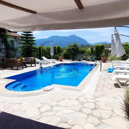 Outstanding House With Orchard And Private Pool In Ortaca, Mugla Hébergement de vacances Muğla